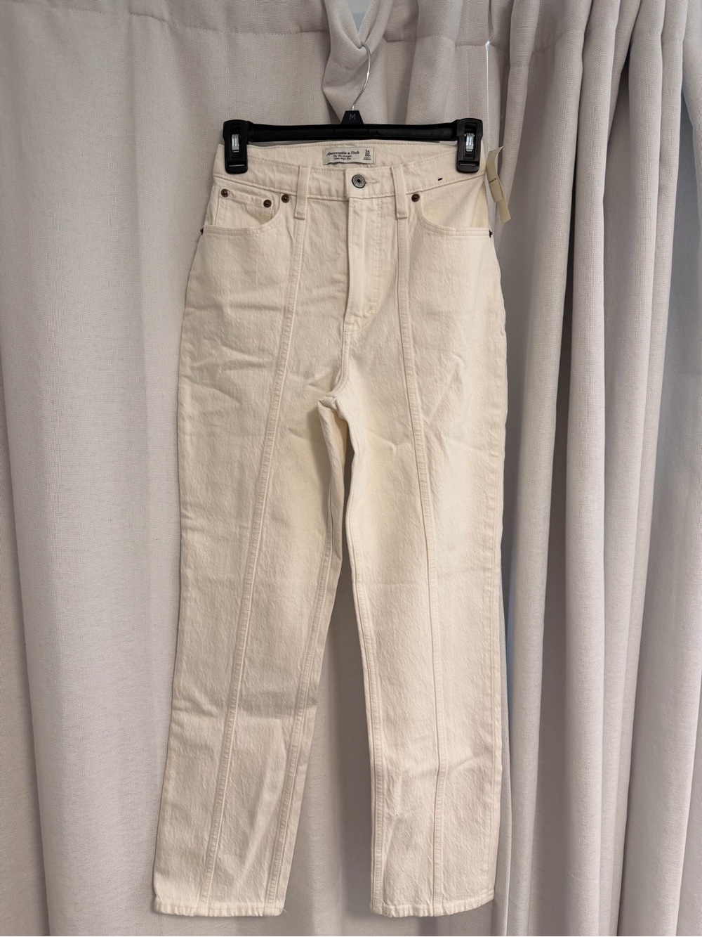 New with tags Abercrombie and fitch curve love 90s straight high rise jeans